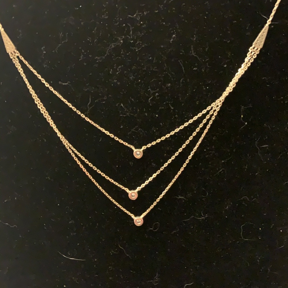 Three tear simple gold necklace